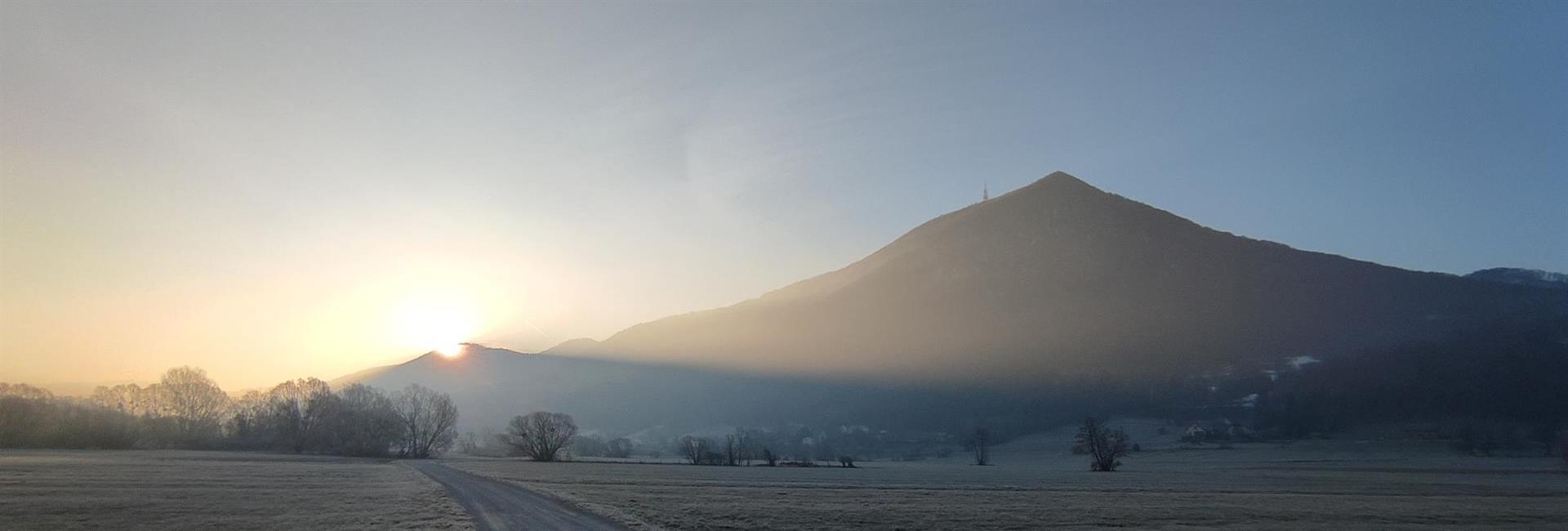 Prebujanje Dravinjske doline 